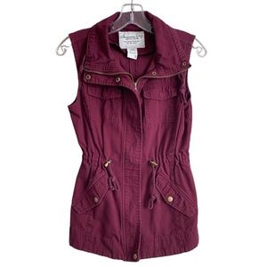 American Rag new burgundy red utility vest jacket cargo fall vibes xs